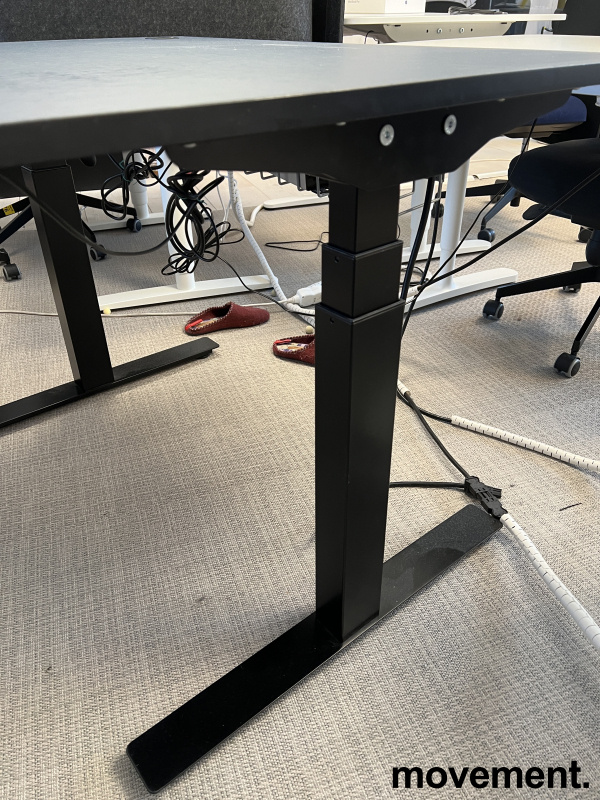 Solgt!Skrivebord med elektrisk hevsenk i - 3 / 3