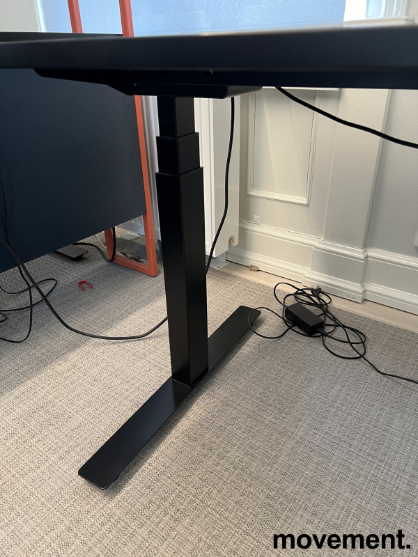Solgt!Skrivebord med elektrisk hevsenk i - 3 / 3