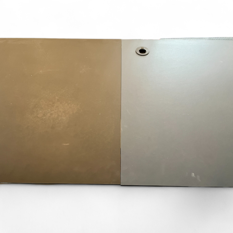 Skrivebord / arbeidsbord /