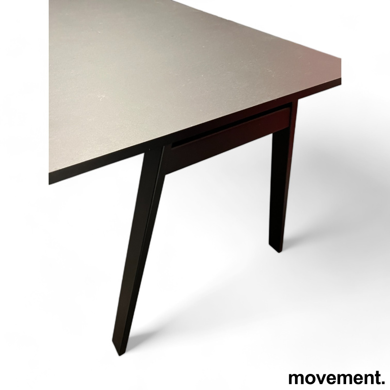 Solgt!Møtebord i sort linoleum / sort fra - 2 / 2