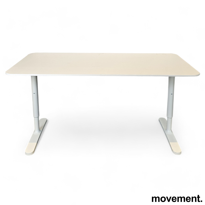 Solgt!IKEA Bekant skrivebord i hvitt, - 1 / 4