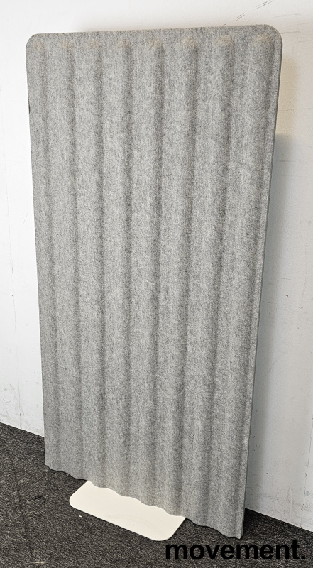 Solgt!Skillevegg i grått stoff fra IKEA; - 3 / 3