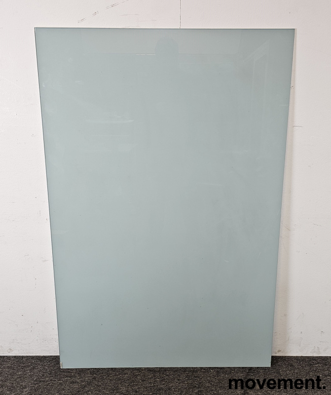 Solgt!Whiteboard i lyst blått glass fra