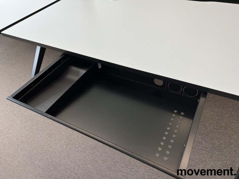 Solgt!Skrivebord med elektrisk hevsenk i - 3 / 5