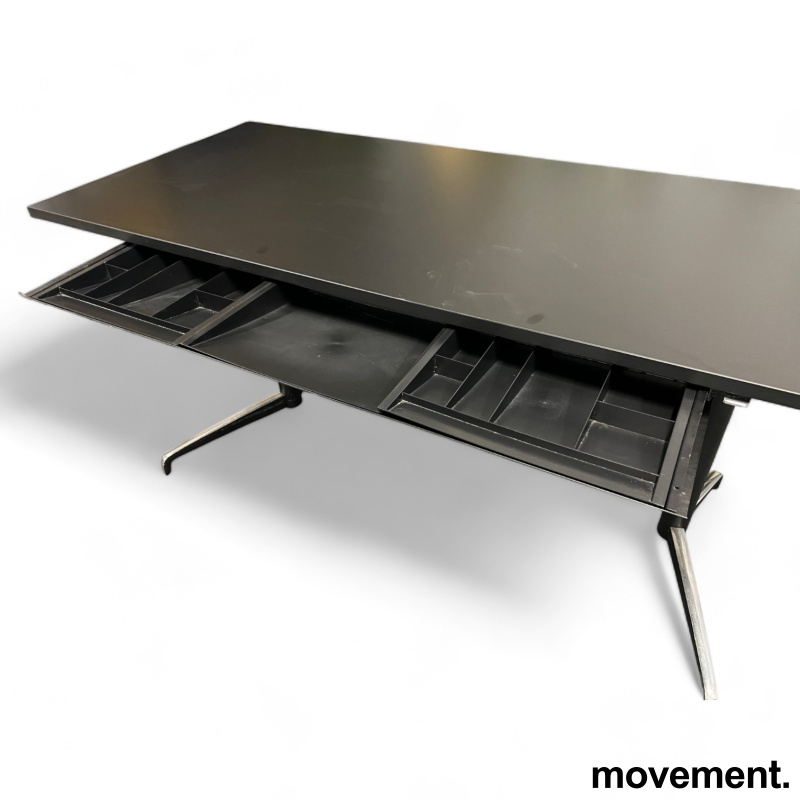 Solgt!Skrivebord med elektrisk hevsenk - 3 / 3