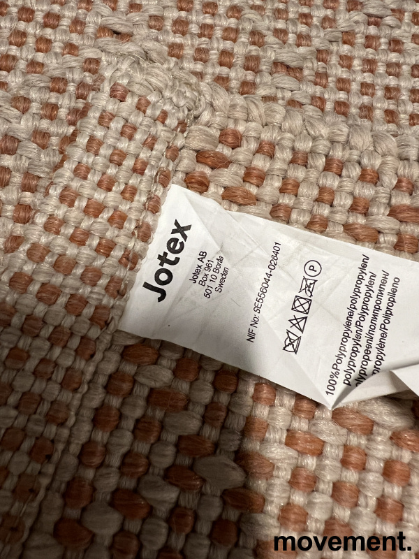 Solgt!Teppe fra Jotex i korall-farge, - 2 / 2