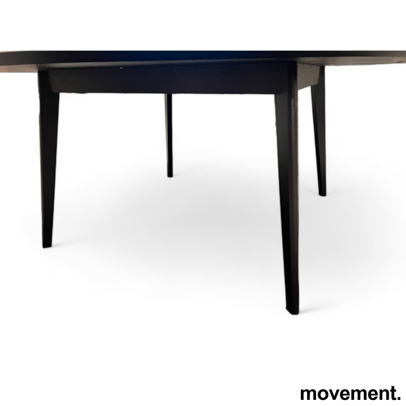 Solgt!Rundt møtebord i sort linoleum / - 2 / 2