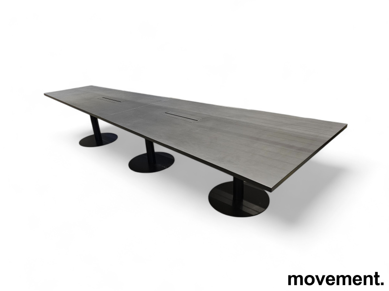 Trapesformet møtebord i sort - 1 / 3