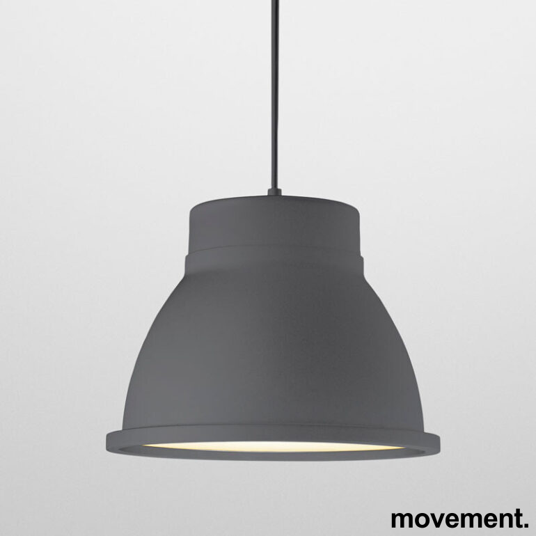 Taklampe i grått fra Muuto, modell - 1 / 3