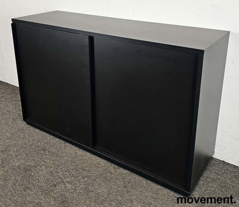 Solgt!Skyvedørsskap i sort, 120cm bredde, - 3 / 3