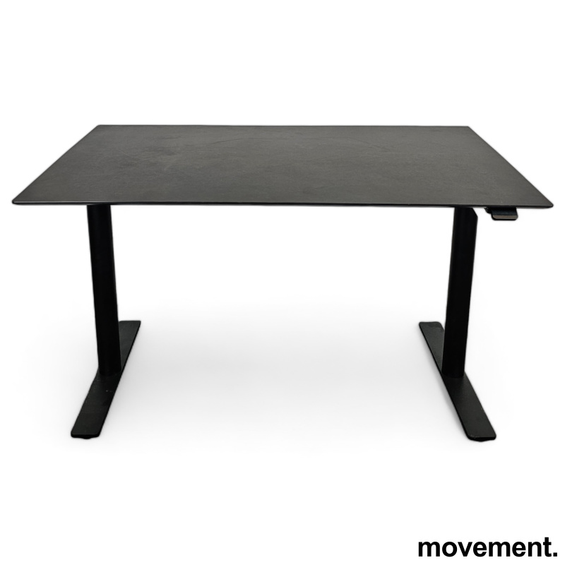 Solgt!Skrivebord med elektrisk - 1 / 3