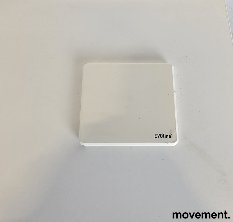 Solgt!Kinnarps P-serie skrivebord med - 3 / 5