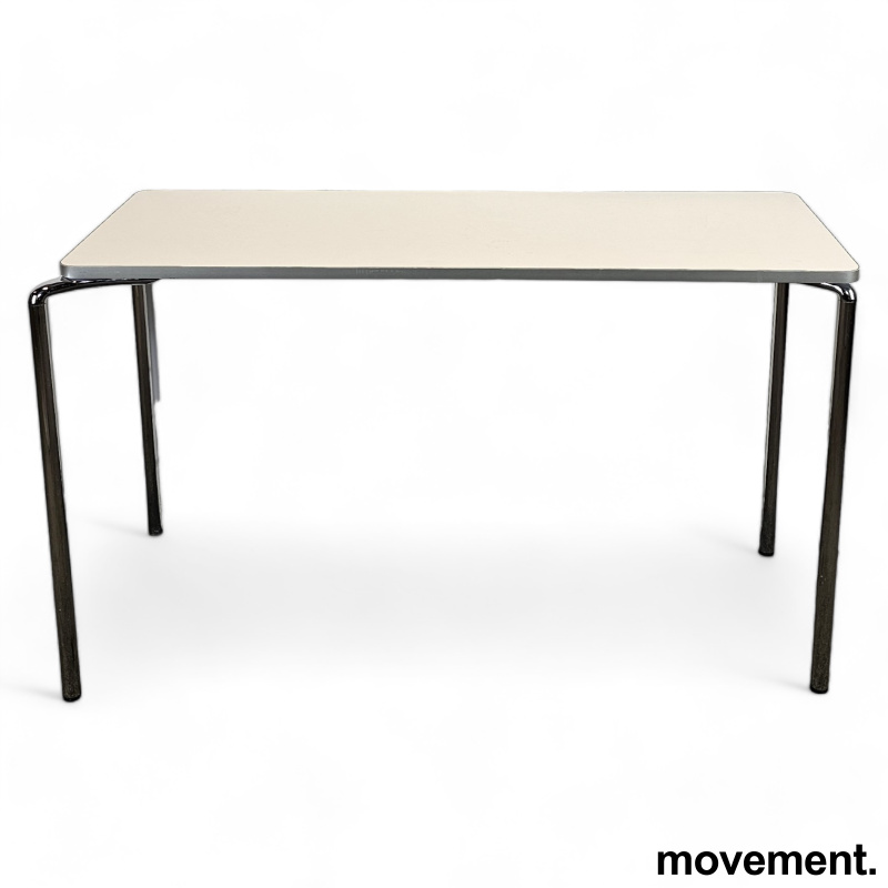 Solgt!Pent brukt stablebord / kursbord i - 1 / 3