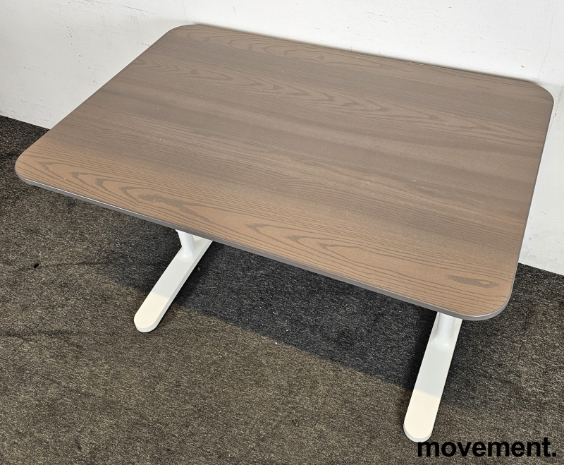 Solgt!IKEA Bekant skrivebord i mørk eik / - 4 / 4