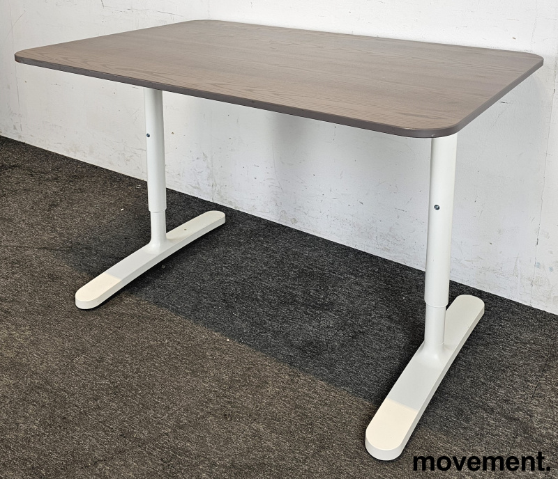 Solgt!IKEA Bekant skrivebord i mørk eik / - 3 / 4