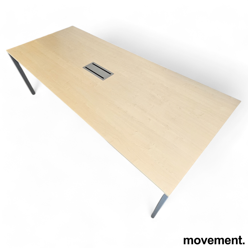 Møtebord / konferansebord / - 2 / 4