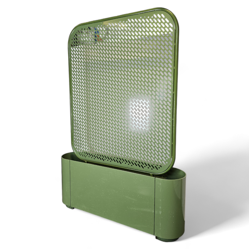 Pop plantekasse med byvegg fra