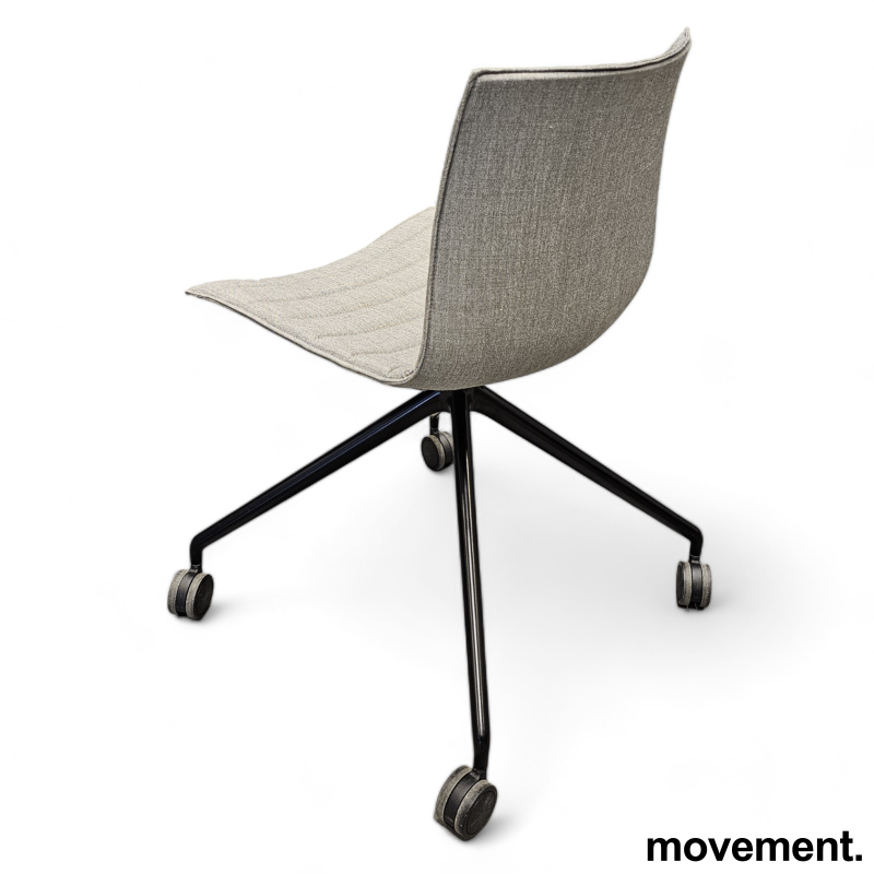 Arper Catifa 46 konferansestol med - 3 / 3