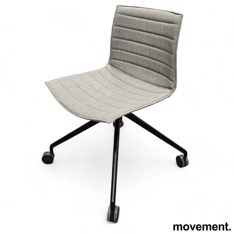 Arper Catifa 46 konferansestol med - 1 / 3