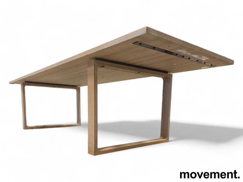 Solgt!Fritz Hansen Essay konferansebord i - 3 / 4
