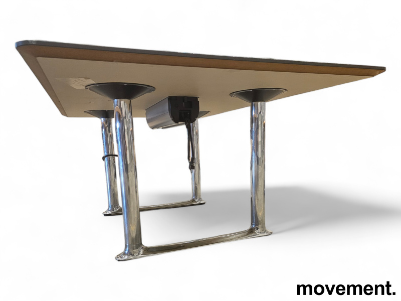 ForaForm Colonnade møtebord i hvitt - 3 / 3