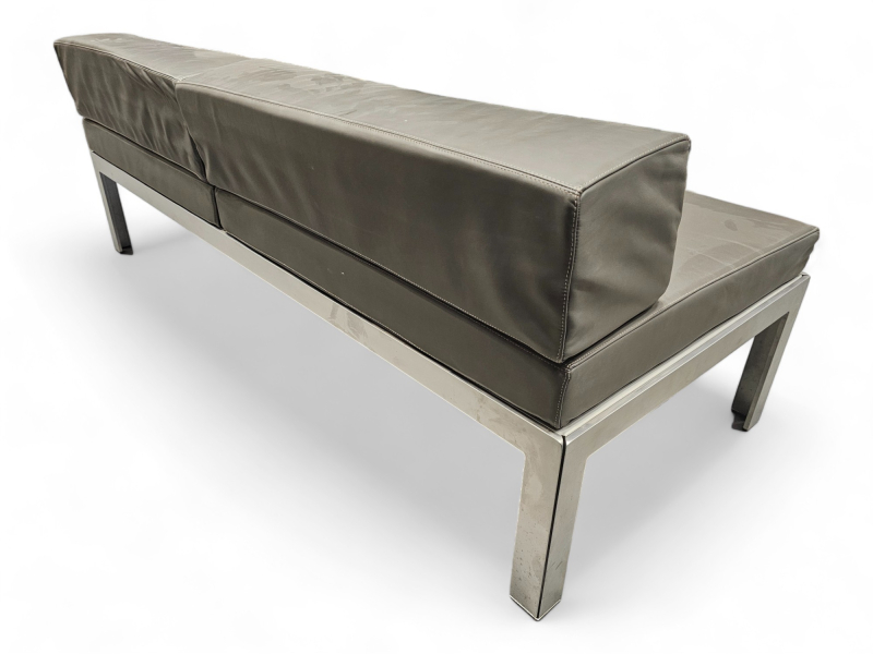 B&B Italia 3seter sofa i grått