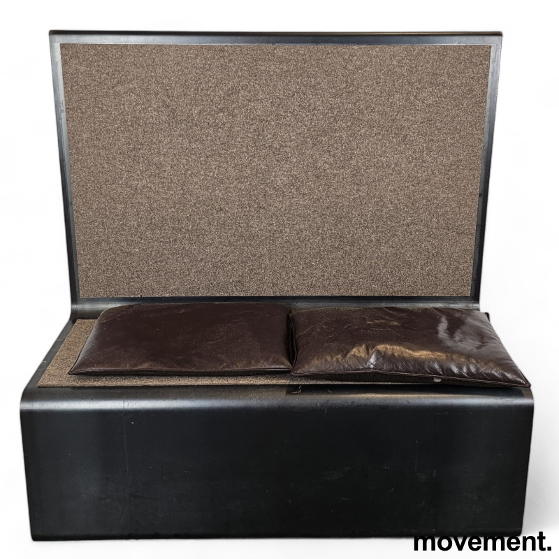 Kantinesofa / spisesofa i stål / - 2 / 2