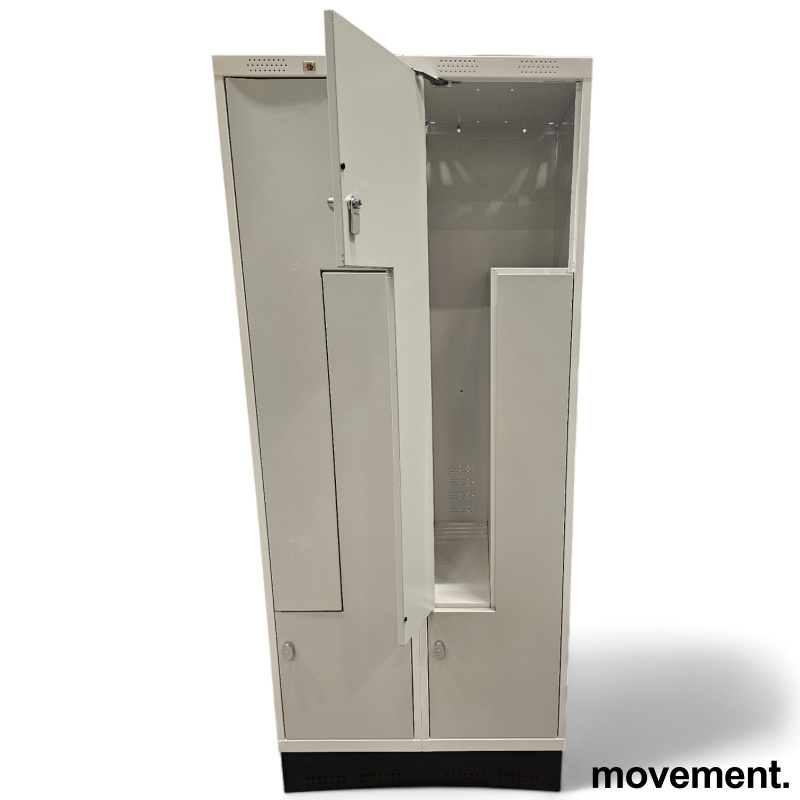 Solgt!Garderobeskap i grått metall, 4 - 3 / 3