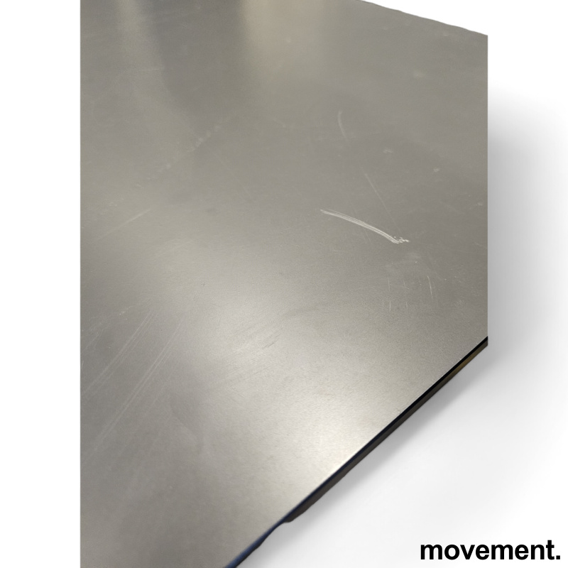 Solgt!Skrivebord / kantinebord i grått - 4 / 4