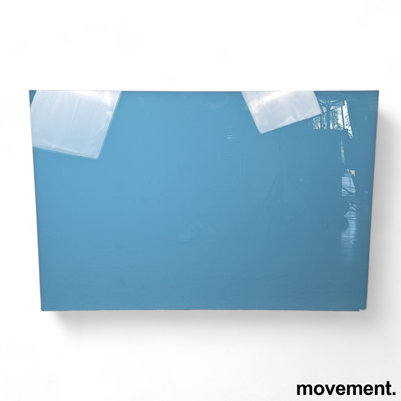 Solgt!Whiteboard i blått glass fra - 1 / 2