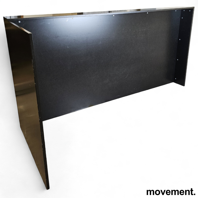 Solgt!Resepsjonsfront i sort MDF, bredde - 3 / 5