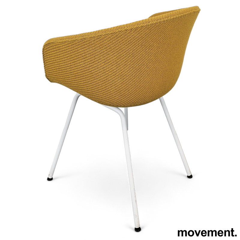 HAY About a chair, i gult stoff, - 1 / 3