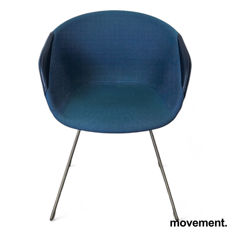Solgt!HAY About a chair, i blått stoff, - 2 / 3