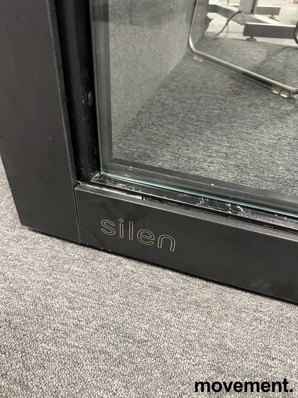 Solgt!Lydisolert telefonkiosk i glass / - 4 / 4