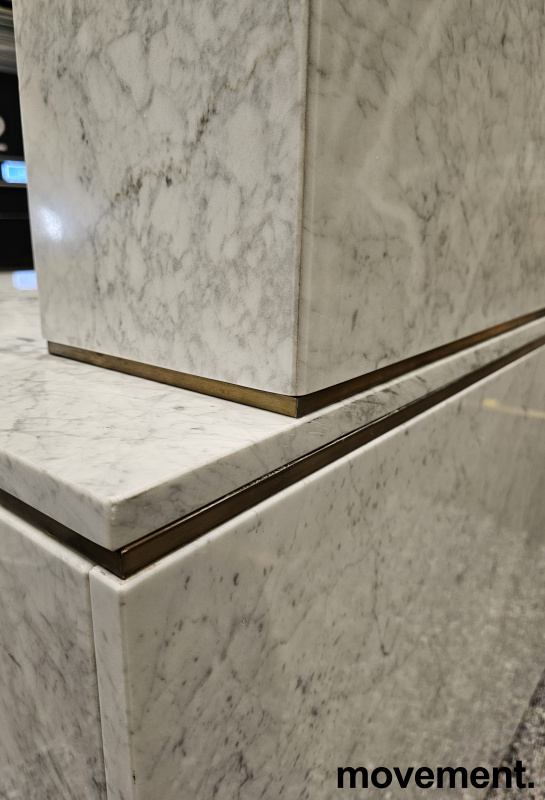 Solgt!Resepsjon i hvit Carrara marmor, - 4 / 8