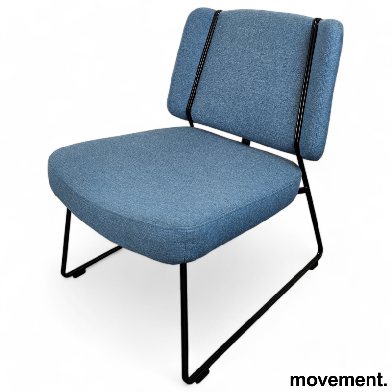 Loungestol i blått stoff / sort fra - 1 / 3