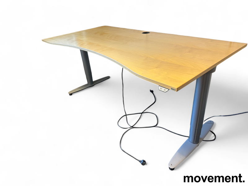Solgt!Skrivebord med elektrisk hevsenk - 1 / 2