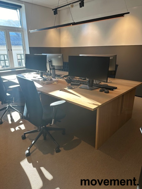 Møtebord / arbeidsbord i eik finer, - 2 / 2