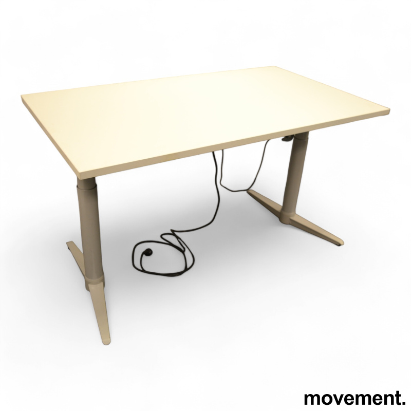 Solgt!Skrivebord med elektrisk hevsenk - 1 / 2
