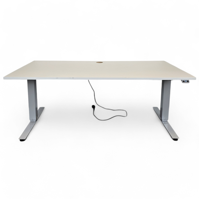 Skrivebord med elektrisk hevsenk i