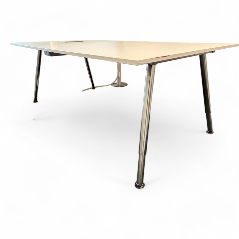 Møtebord / konferansebord fra IKEA,
