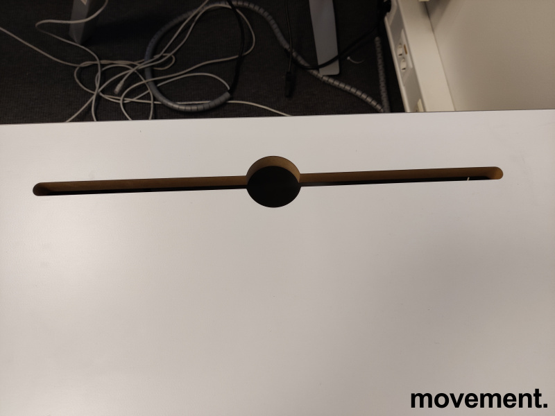 Solgt!Skrivebord med elektrisk hevsenk i - 2 / 7