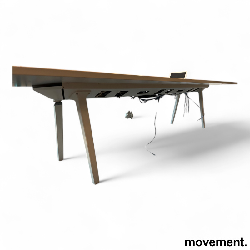 Solgt!Møtebord i hvitt fra Vitra, Joyn, - 2 / 3