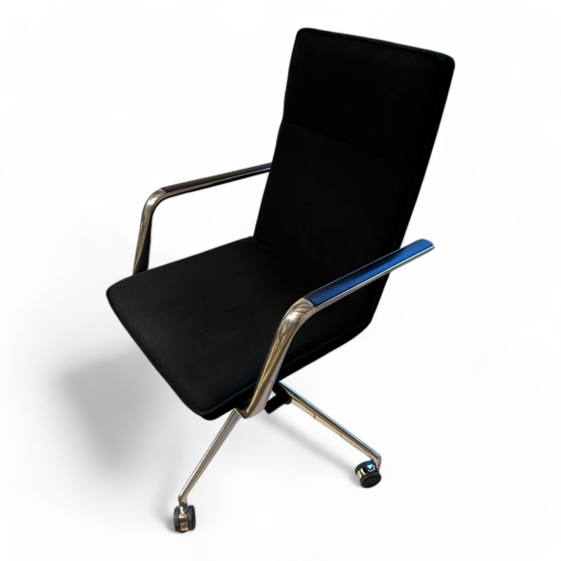 Konferansestol på hjul i sort