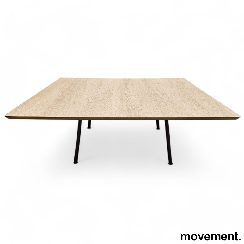 Solgt!Sofabord / loungebord i eik - 1 / 2
