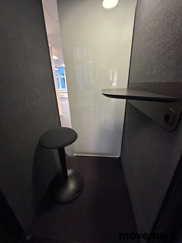Solgt!Lydisolert telefonkiosk i glass / - 3 / 3