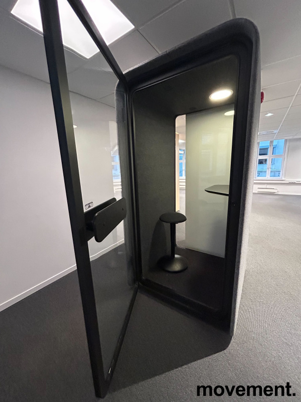 Solgt!Lydisolert telefonkiosk i glass / - 2 / 3