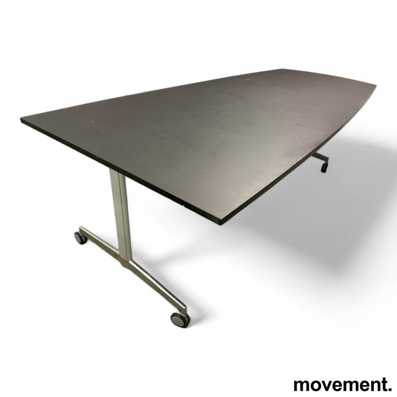 Solgt!Møtebord / klappbord på hjul fra - 1 / 3