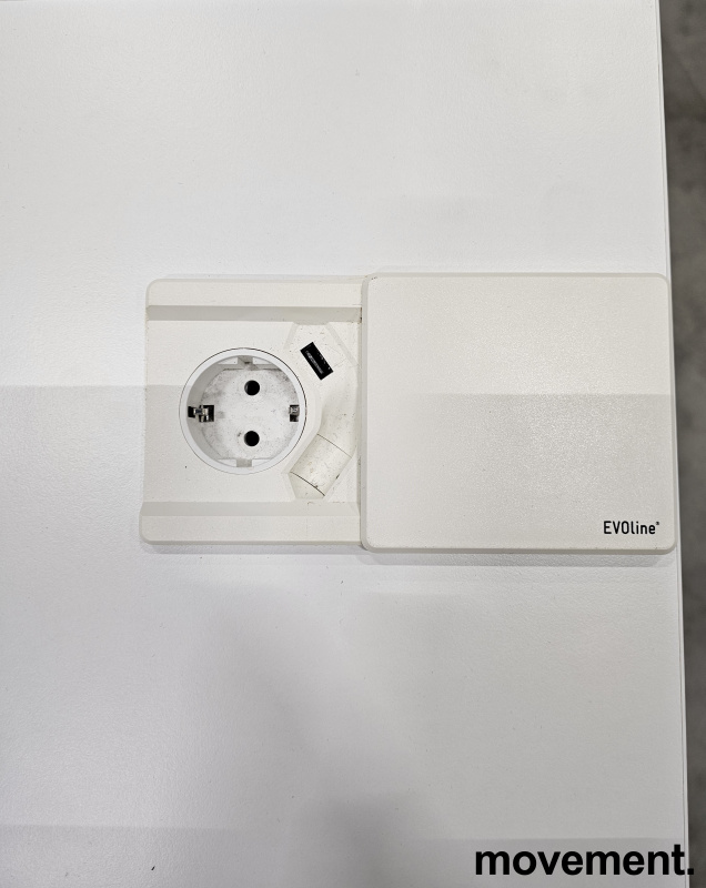 Solgt!Skrivebord med elektrisk hevsenk i - 3 / 3
