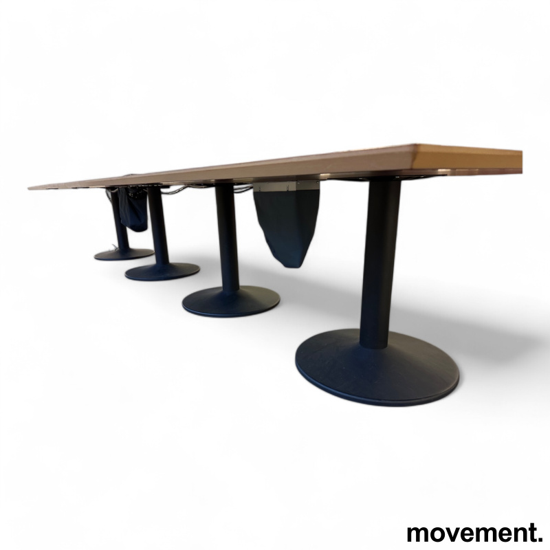 Solgt!Møtebord / konferansebord i lys grå - 2 / 2